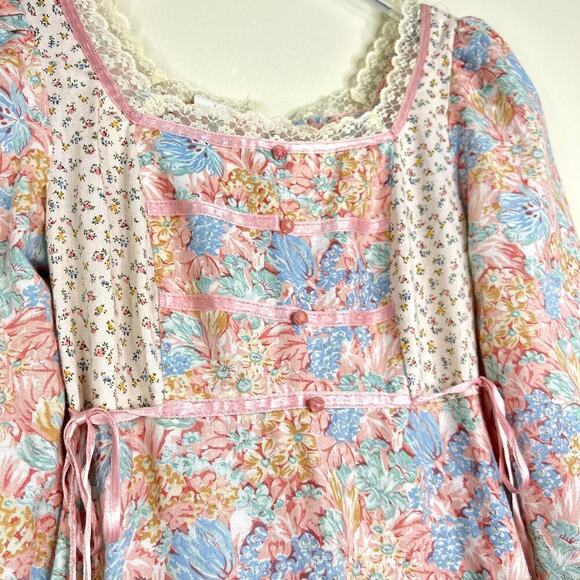 Vintage 70s Cottagecore Prairie Dress Gown Floral Lace Ruffles Long Sleeve - Picture 3 of 7